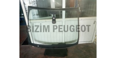 Peugeot 5008 2010-2016 Çıkma Ön Cam