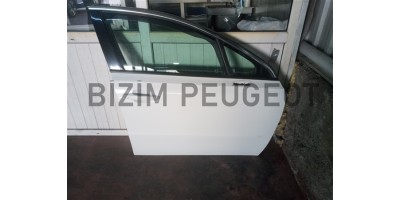 Peugeot 508 2010-2018 Beyaz Çıkma Sağ Ön Kapı