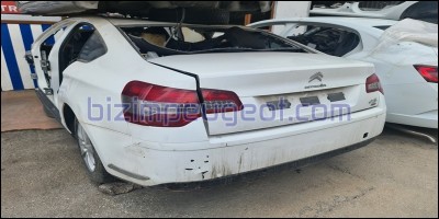 Citroen C5 Sol Arka Stop Camı