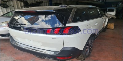 Peugeot 5008 Sağ Arka Stop Camı