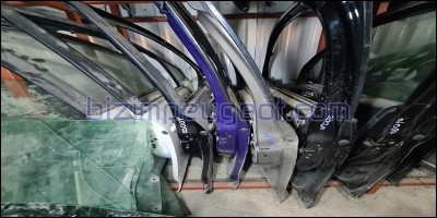 Peugeot 2008 Sağ Ön Kapı